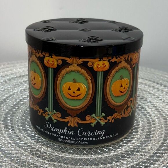 BBW Pumpkin Carving 3 Wick Scented Candle NWT - Picture 1 of 4